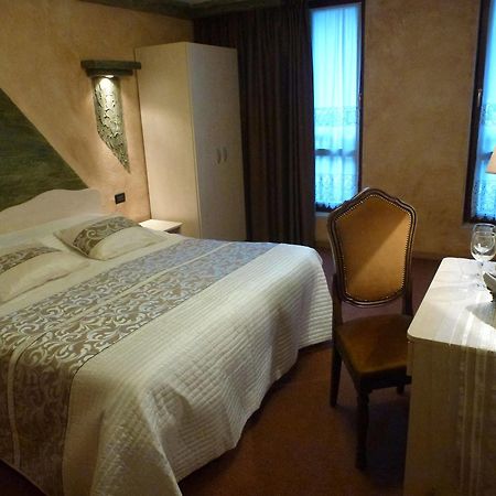 Affittacamere Lago Rotondo Медзана Екстериор снимка